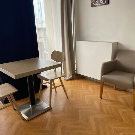 Апартаменты Nimes Studio Les Lavandes Parking Securise Экстерьер фото